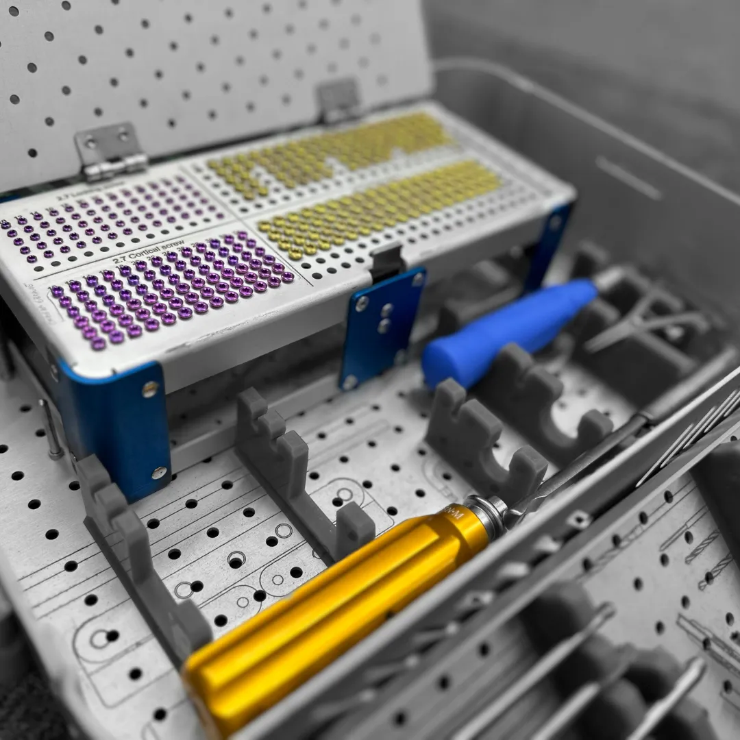 Kit Osteosíntesis - N-Locking 2.7/3.5mm Perros Medianos
